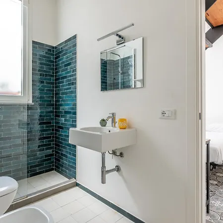 Apartment Una Terrazza Su Via Calderai By Wonderful Italy *