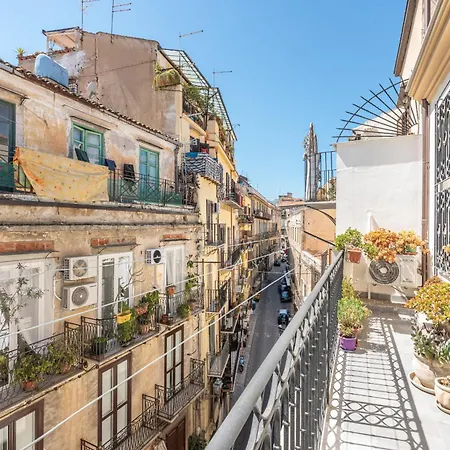 Una Terrazza Su Via Calderai By Wonderful Italy Palermo